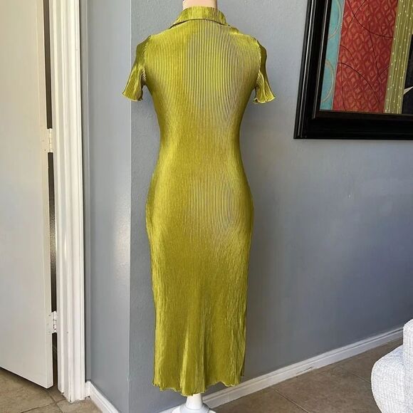 Fitted Olive Green  Dress - Picture 4 of 7